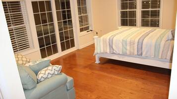 6 habitaciones, tabla de planchar con plancha y wifi gratis