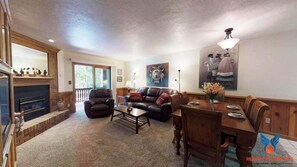 TV, fireplace - Close to Lifts | WiFi | Snowfire 207A (Angel Fire)