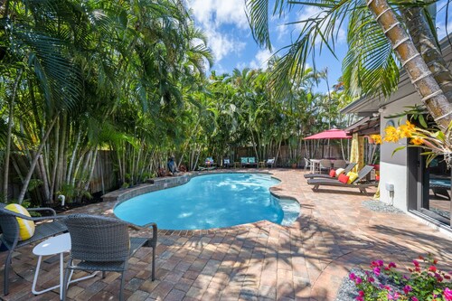 Martini Manor is the ultimate Tropical Oasis with a private Heated Pool!
