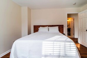 4 Schlafzimmer, Bügeleisen/Bügelbrett, kostenloses WLAN, Bettwäsche