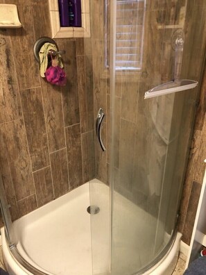 Hair dryer, towels - Exceptional, quiet, cozy!  Dock for your boat to fish the gulf!! (Panama City Beach)