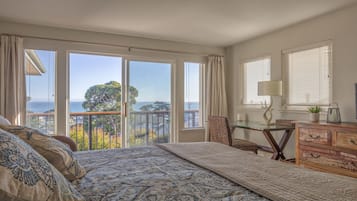 2 bedrooms, desk, iron/ironing board, travel crib