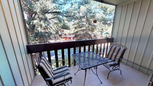 Close to Lifts | Fireplace | WiFi | Wren 203