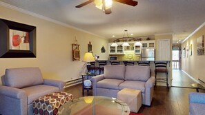 TV, fireplace