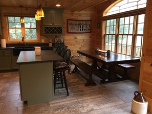 Dining - FREE Stay 3 nights - get 4th night 1/2 price. Stay 4 nights - get 5th night free (Bridgton)