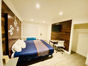 1 bedroom, soundproofing, free WiFi, bed sheets