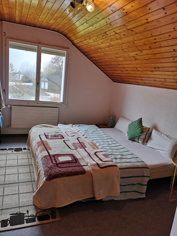 Deluxe Tek Büyük Yataklı Oda | Ücretsiz beşik/çocuk yatağı, ücretsiz portatif/ilave yatak