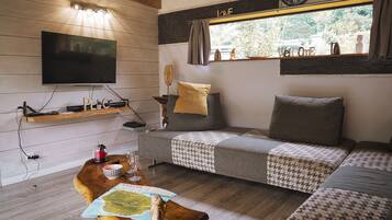 Ălytelevisio, kirjoja