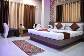 Chambre Double Exécutive, 1 lit double, non-fumeurs | Chambres insonorisées, Wi-Fi gratuit, draps fournis