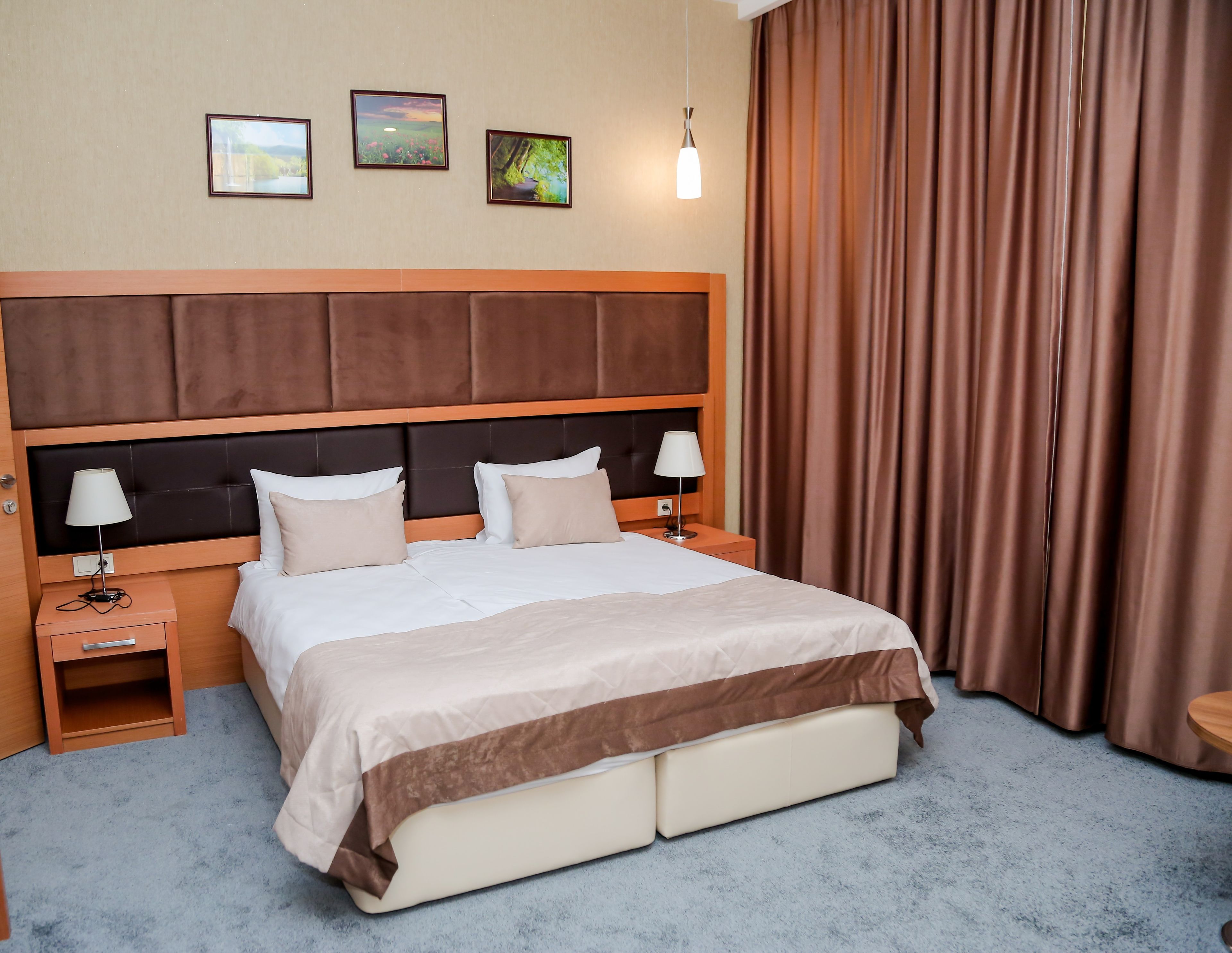 Hypo-allergenic bedding, in-room safe, blackout curtains, soundproofing