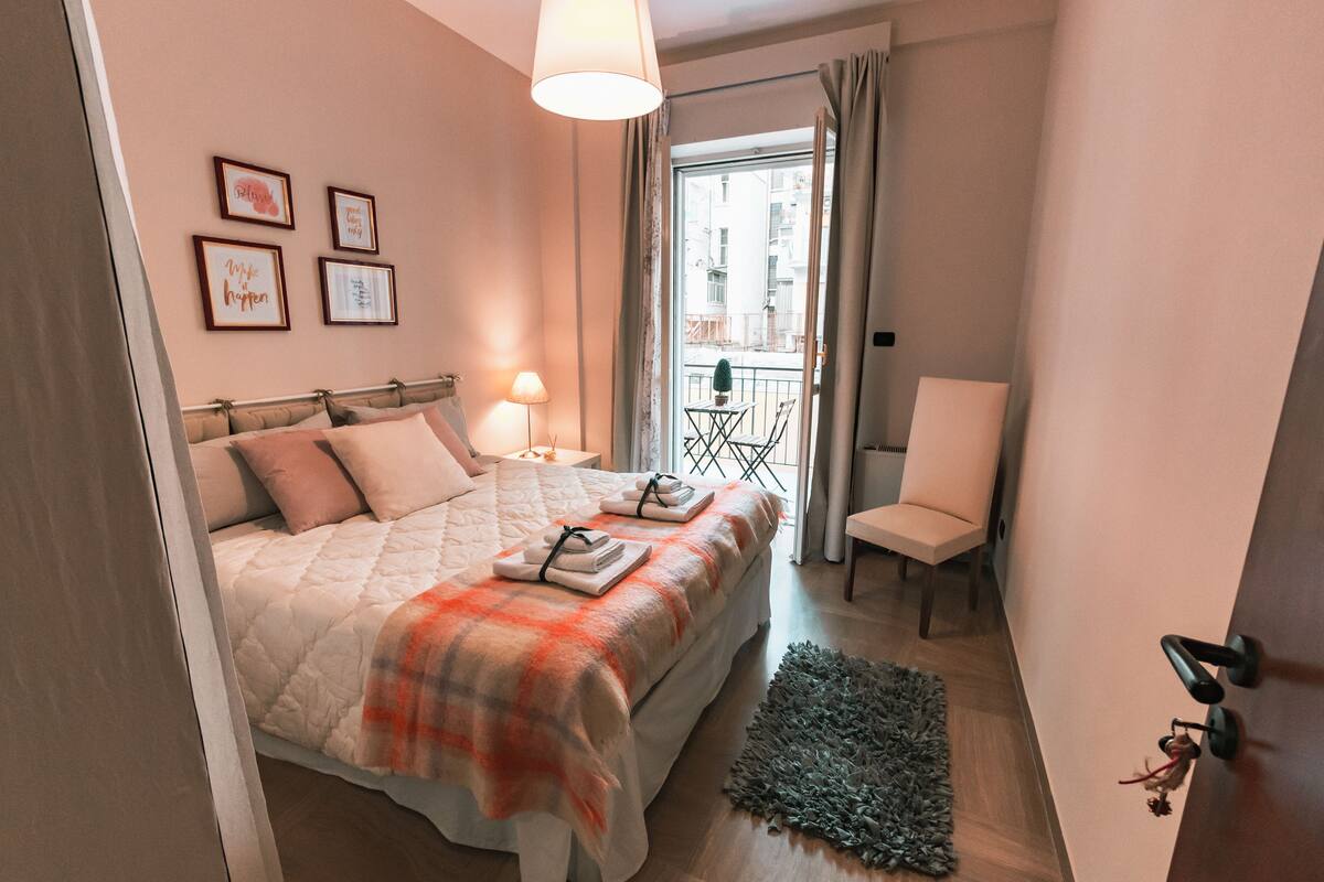 Double Room, 1 Bedroom, Shared Bathroom, Courtyard View