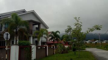 Enceinte de lâhĂ©bergement