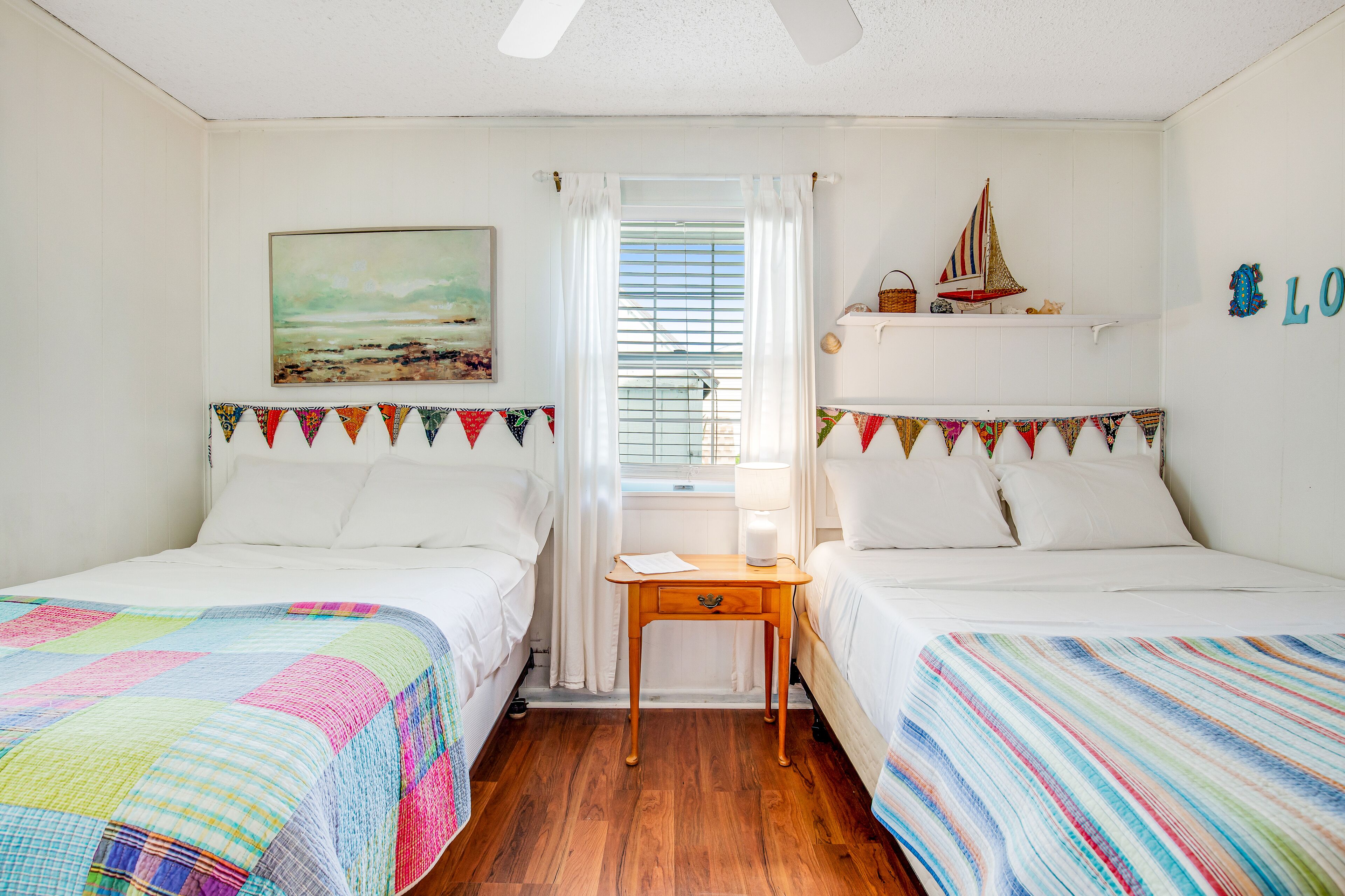 3 chambres, fer et planche à repasser, Wi-Fi, draps fournis