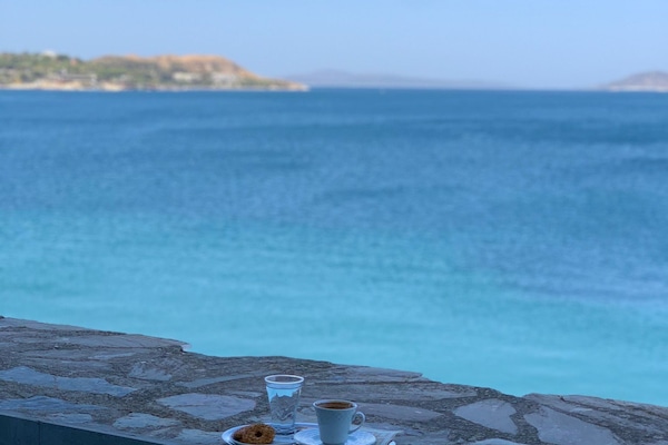 Standard Room, Sea View | Iron/ironing board, free WiFi, bed sheets