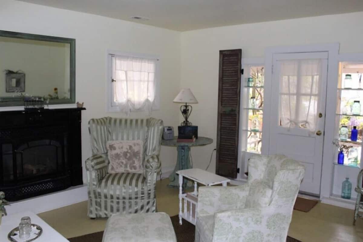 Cottage, 1 queensize bed (1) | Woonkamer