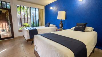 Bàn ủi/dụng cụ ủi quần áo, bộ trải giường