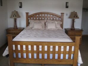 3 bedrooms, free WiFi, bed sheets