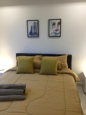 2 soverom, strykejern/-brett, wi-fi (inkludert) og sengetøy