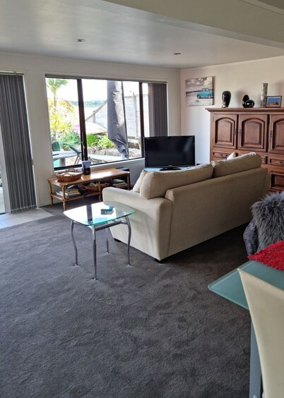 Ondulaciones-n-Tide Relajante Waterside Estudio