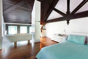 2 bedrooms, desk, iron/ironing board, travel cot