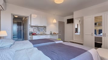 Iron/ironing board, free WiFi, bed sheets