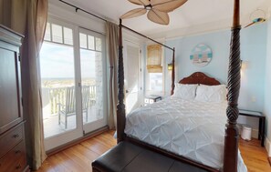 6 bedrooms, desk, iron/ironing board, free WiFi - Gorgeous Direct OCEANFRONT Home - Straight Out of Pottery Barn - 3 Decks/Pool Table - Amazing Views (St Augustine Beach)
