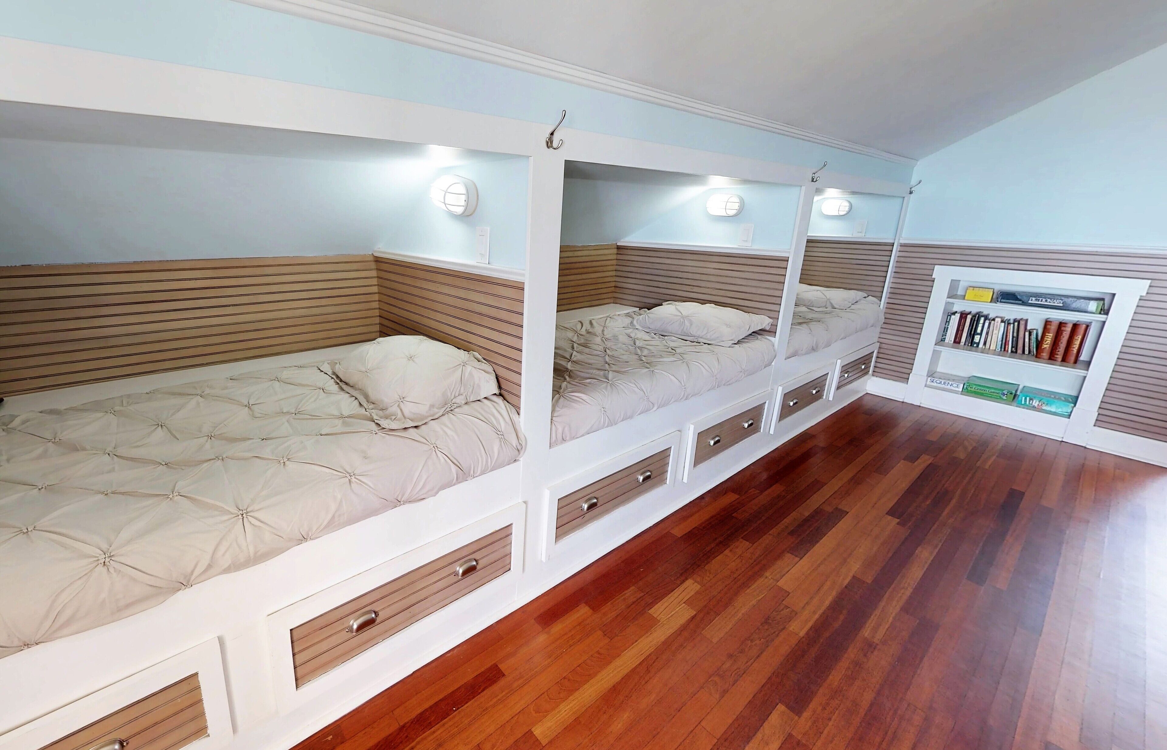 6 habitaciones, escritorio, tabla de planchar con plancha y wifi gratis 