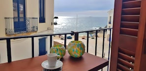 Property grounds - Calella-Port Bo · Sun, Sea & Unique Character (Calella de Palafrugell)
