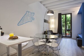 Dining - ADN 11 - Habitat Apartments (Barcelona)