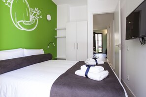 2 chambres, fer et planche Ă repasser, Wi-Fi gratuit, draps fournis
