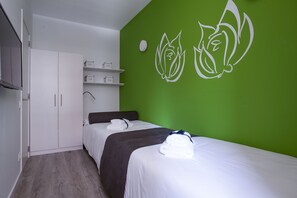 2 chambres, fer et planche Ă repasser, Wi-Fi gratuit, draps fournis