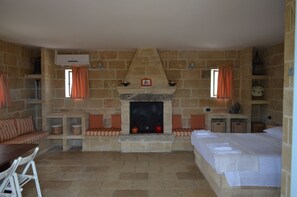 5 soverom, skrivebord, strykejern/-brett og wi-fi (inkludert)