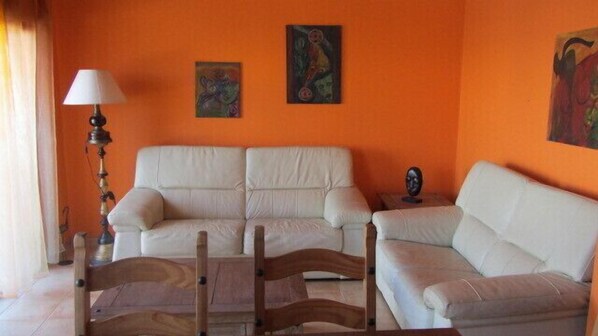 TV, books