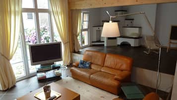 TV, DVD player, books