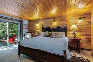 3 sovrum, strykjärn/strykbräda, gratis wi-fi och sängkläder