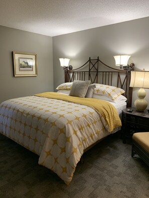 2 室のベッドルーム、アイロン / アイロン台、WiFi (無料)、ベッドシーツ