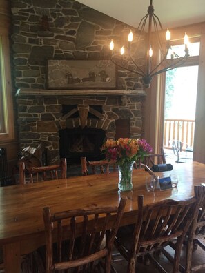 Dining - Natural Log Lodge in Mt. Robson Park Near Jasper National Park, Alberta (Velmont)