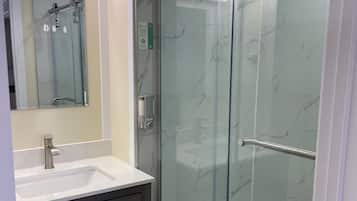 Maison, 3 chambres | Salle de bain | Ensemble douche/baignoire, articles de toilette gratuits, sĂšche-cheveux