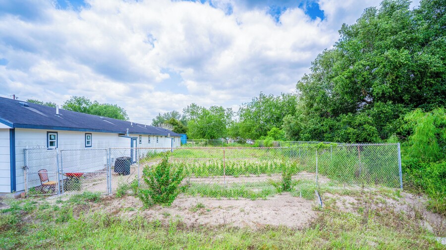 OYO Budget Inn Falfurrias Hwy 281