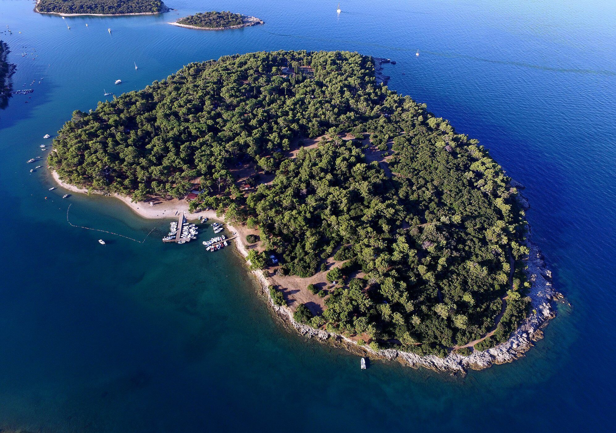 Fratarski Island