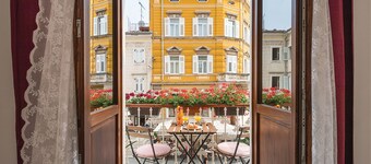 Appartement Porta Aurea !! Romantisch balkon met een prachtig uitzicht !!