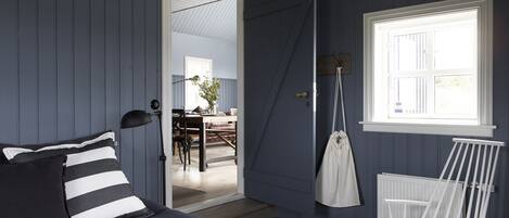 2 bedrooms, desk, iron/ironing board, travel cot