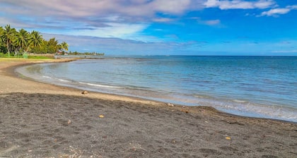 Süßes Tahitian Strandhaus