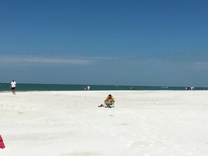 Beach nearby, sun-loungers, beach towels