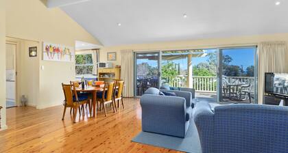 22 Broadbeach Drive Carrickalinga