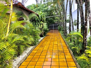 Property grounds - Casa dos Sabiás billiards, volleyball, table football, ping pong, barbecue, 2 quads sea Christ. (Brejatuba)