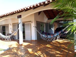 Terrace/patio - Casa dos Sabiás billiards, volleyball, table football, ping pong, barbecue, 2 quads sea Christ. (Brejatuba)