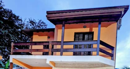 Beautiful house with pool and great location