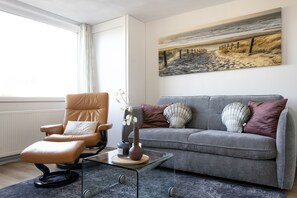 Téléviseur connecté, livres, sélection de films