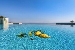 屋外プール、温水プール